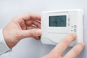 Configuring thermostat